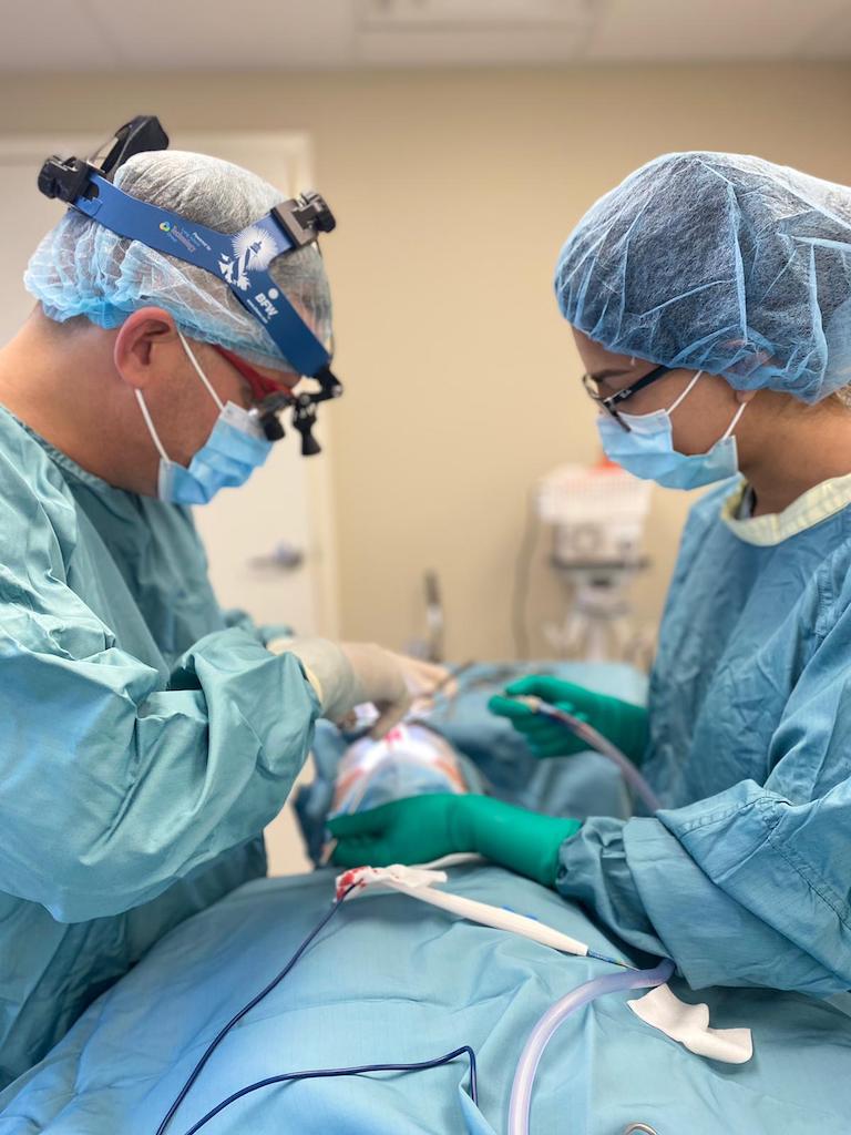 Dr. Denton performing facial surgery at his Vancouver Clinic