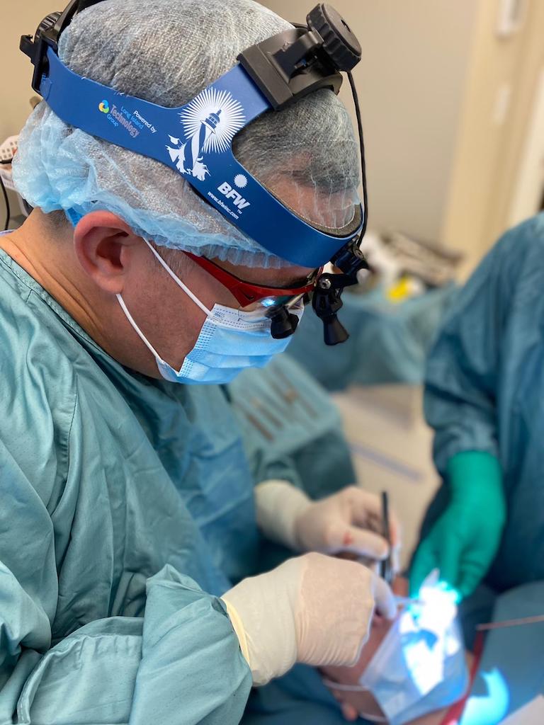 Dr. Denton performing facial surgery at his Vancouver Clinic