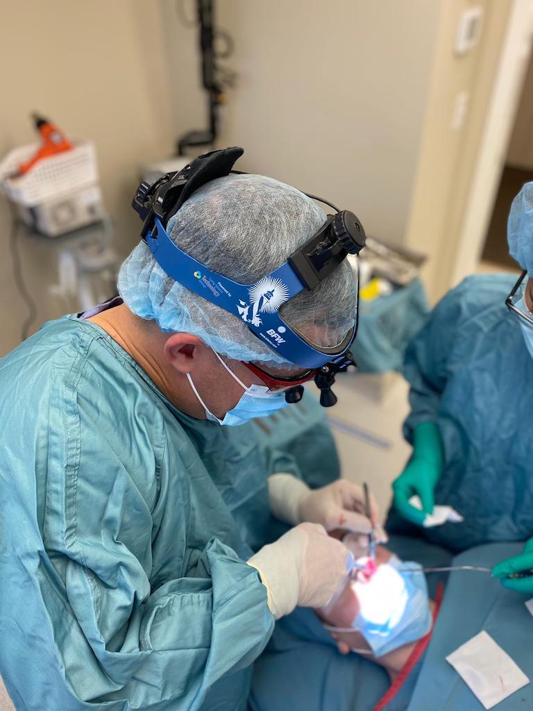 Dr. Denton performing facial surgery at his Vancouver Clinic